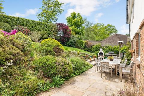Chiltington Azalea Close, Storrington, Pulborough, RH20 3PD