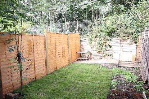 150 Stanley Road, Hounslow, TW3 1YT