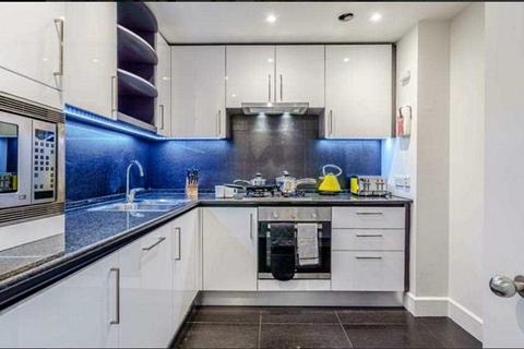 2 bedroom apartment to rent, Westferry Circus, Circus Apartments, London