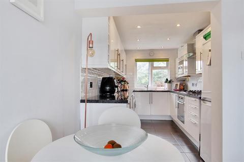 105 Ellenborough Road, Sidcup, DA14 5JY