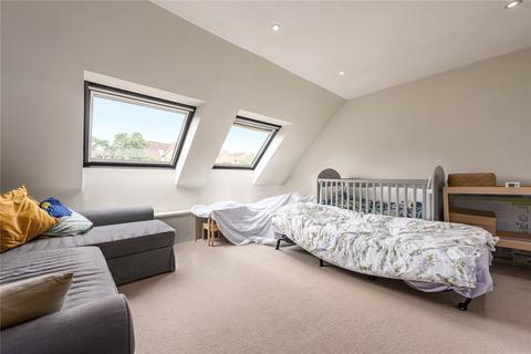 16 Rotterdam Drive, London, E14 3JA
