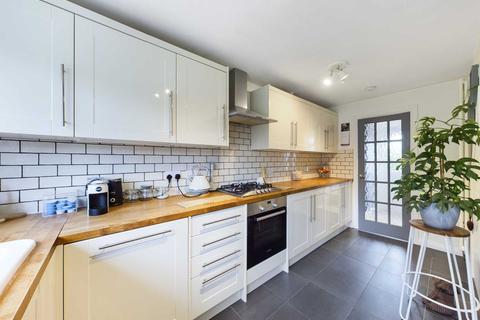 24 Brickmakers Lane, Hemel Hempstead, HP3 8NY