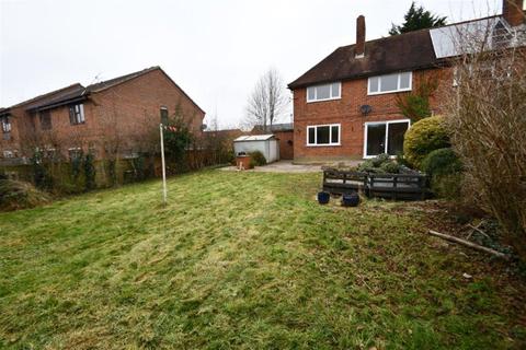 26 Aarons Hill, Godalming, GU7 2LQ