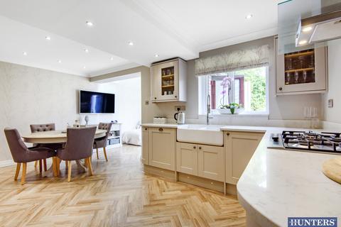 3 Lee Fold, Astley, Manchester, M29 7FQ