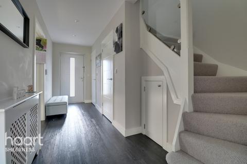 31 Commodores Close, Minster On Sea, Sheerness, ME12 3UU