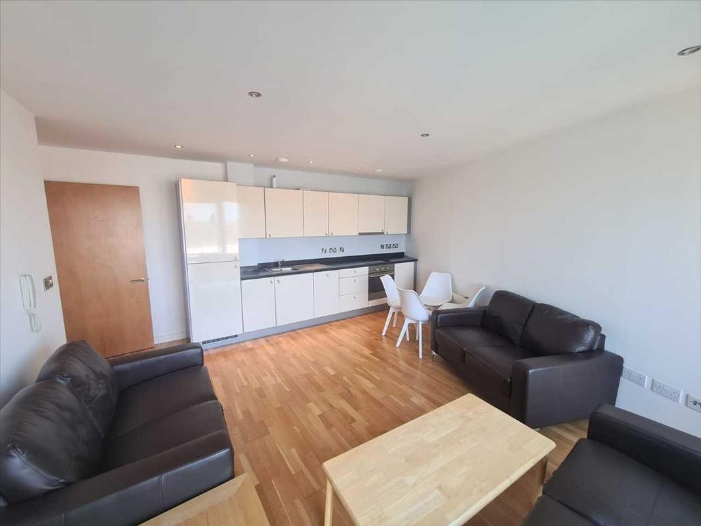 Alexandra Tower, Liverpool 2 bed apartment £950 pcm (£219 pw)