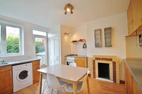 3 bedroom terraced house to rent - Southcroft Road, Tooting Broadway, SW17