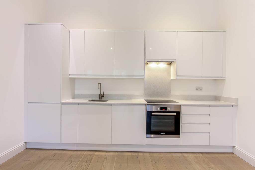 Grayscroft Road, Streatham Common, SW16 1 bed flat - £1,150 pcm (£265 pw)