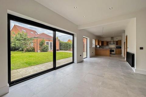 3 Fulbroke Close, Ryhope, Sunderland, SR2 0LH