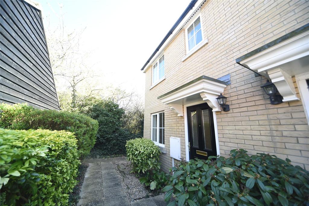 Elmcroft Close, Beck Row, Bury St Edmunds, Suffolk, IP28 2 bed semidetached house £1,170 pcm