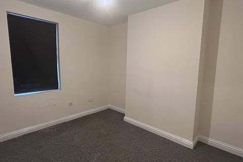 2 bedroom apartment to rent, High Street, Gainsborough