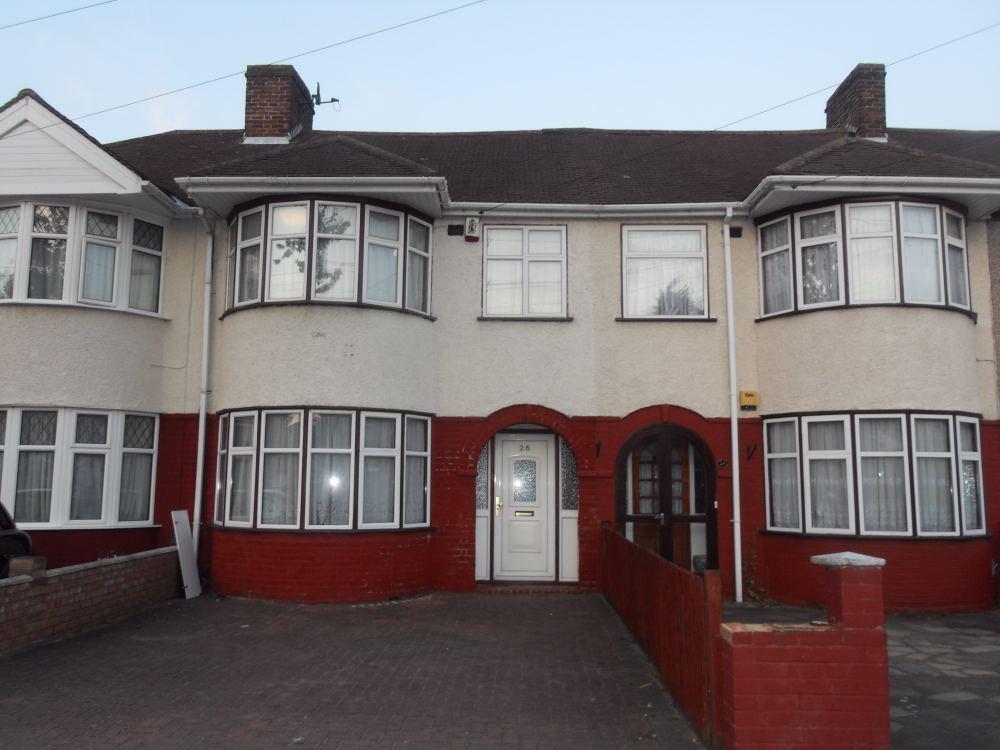Three Bed Terrace House For Rent In Northolt