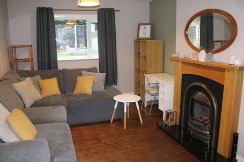 8 Glen View, Royton, Oldham, OL2 5RG