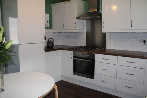 8 Glen View, Royton, Oldham, OL2 5RG