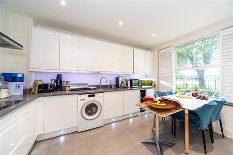 10 Williams Lane, London, SW14 7AZ