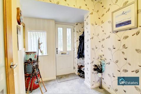 11 Winchat Close, Binley, Coventry, CV3 2FE