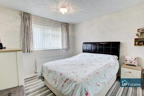 11 Winchat Close, Binley, Coventry, CV3 2FE