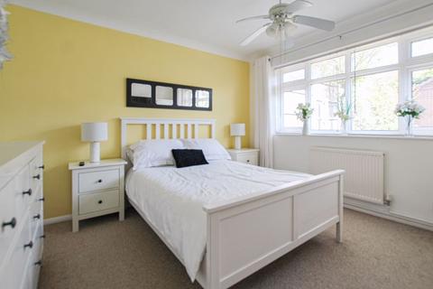 31 Forge Lane, Horton Kirby, Dartford, DA4 9DR
