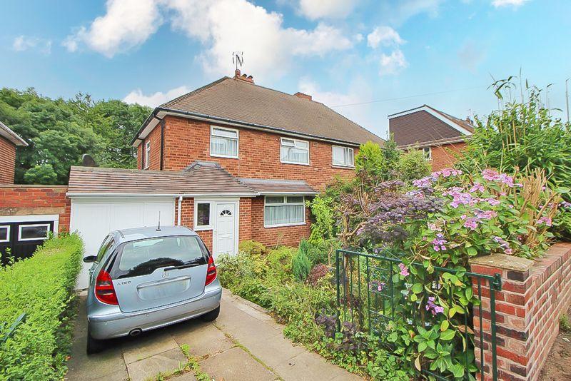 Gibbons Hill Road, SEDGLEY, DY3 1QG 3 bed semidetached house £195,000