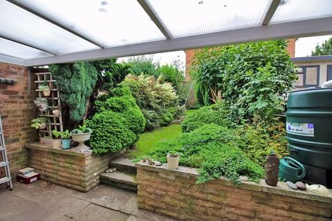 29 Aspen Way, Wolverhampton, WV3 0UP