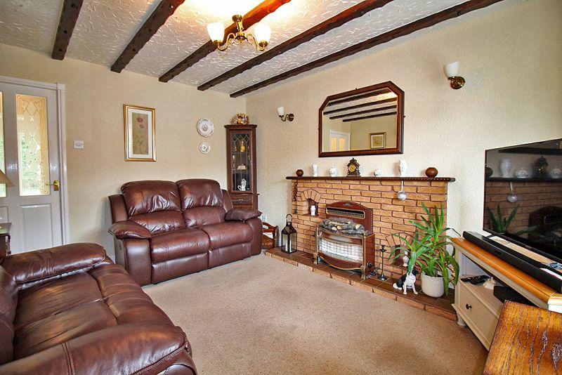 Hawkswell Drive, Willenhall 2 bed detached house £195,000