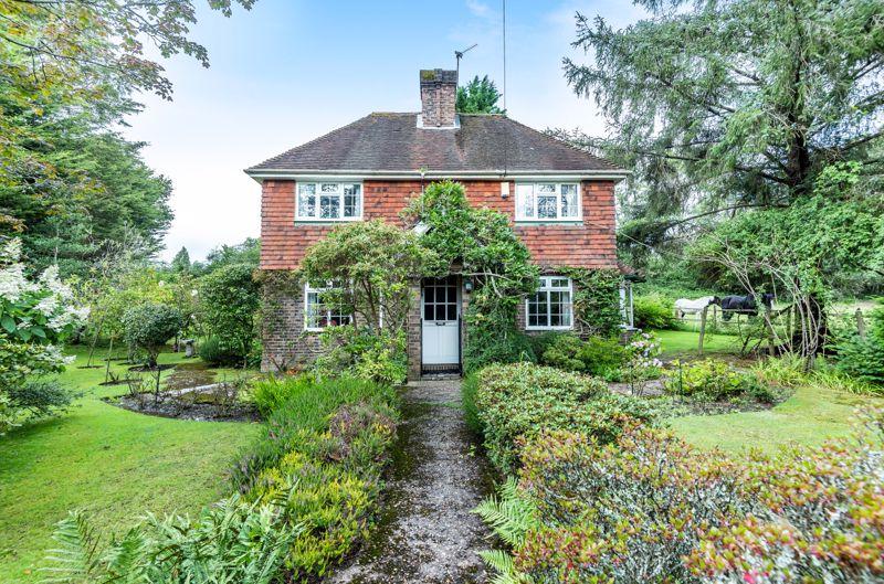 The Warren, Mayfield 3 bed detached house £825,000