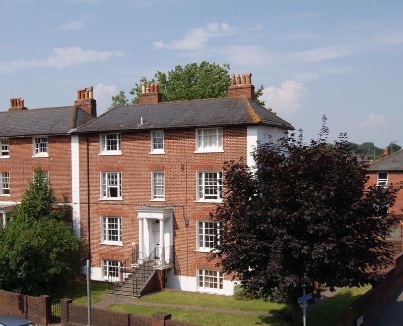 Topsham Road, Exeter 2 bed apartment £950 pcm (£219 pw)