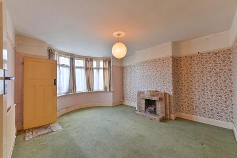 17 Birch Grove, Chippenham, SN15 1DD