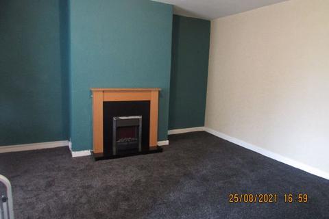 1 bedroom end of terrace house to rent, Clegg Street, Rochdale