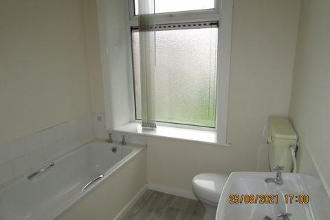 1 bedroom end of terrace house to rent, Clegg Street, Rochdale