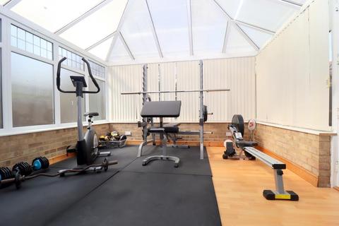 22 Temple Close, Luton, LU2 7XZ