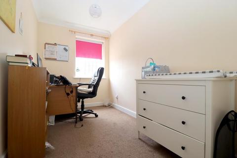 22 Temple Close, Luton, LU2 7XZ