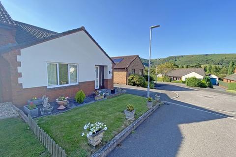 27 Home Meadow, Minehead, TA24 8UE