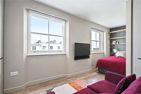 Studio to rent, Pinehurst Court, London, W11