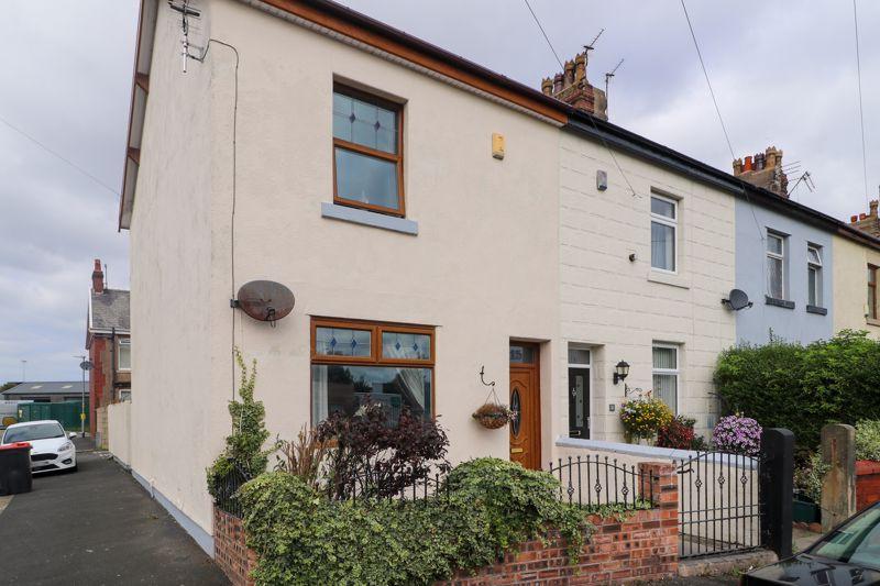 Heys Street, ThorntonCleveleys 2 bed end of terrace house £115,000