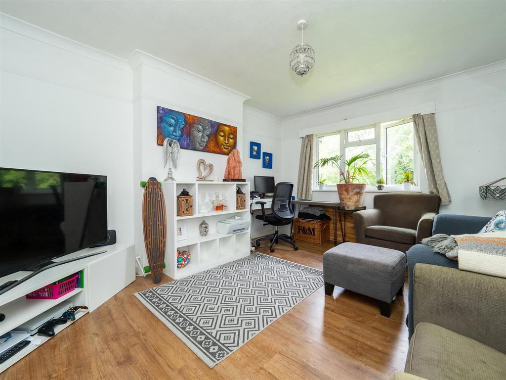 Grennell Road, Sutton 4 bed £420,000
