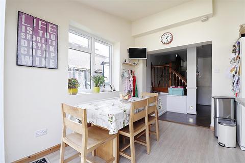 7 Paddock Road, Bexleyheath, DA6 8NF
