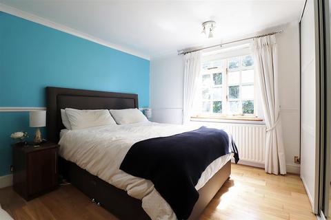 7 Paddock Road, Bexleyheath, DA6 8NF