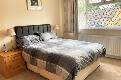 24 Brook View, Hitchin, SG4 9NY