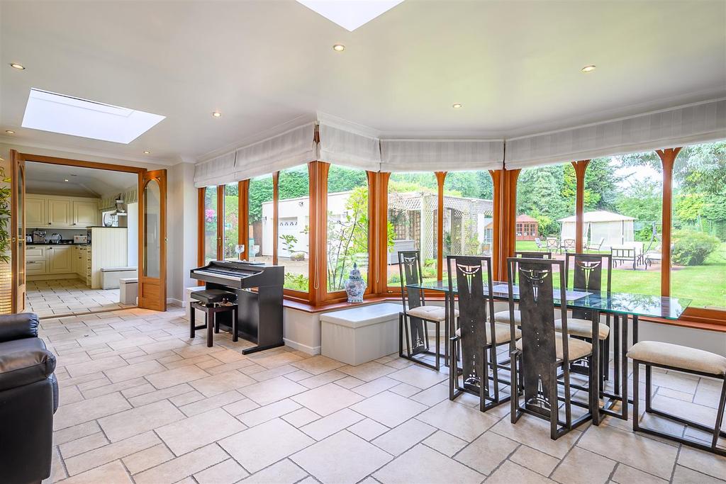8475278-interior27.jpg