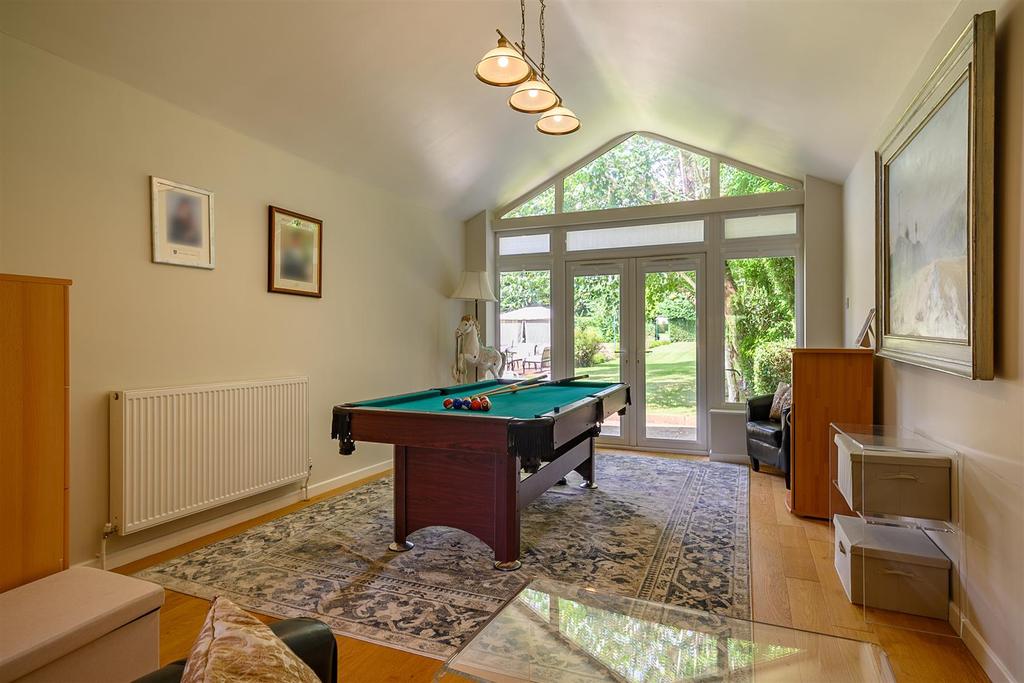 8475278-interior23.jpg