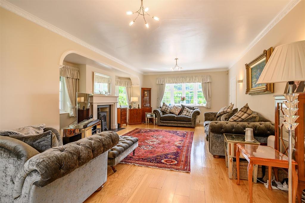 8475278-interior14.jpg
