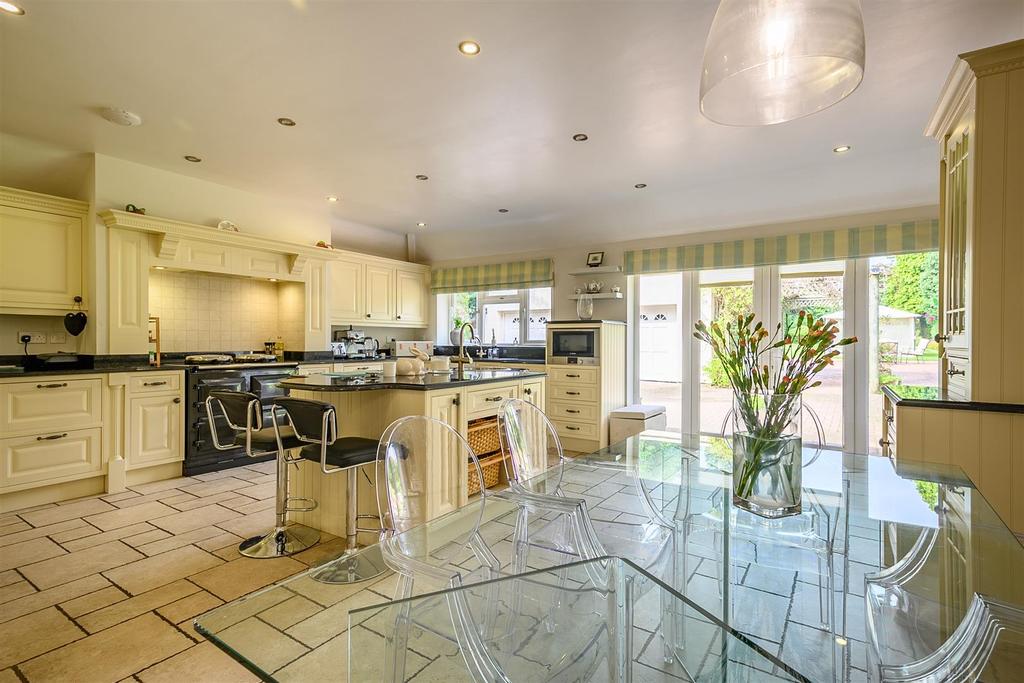 8475278-interior39.jpg