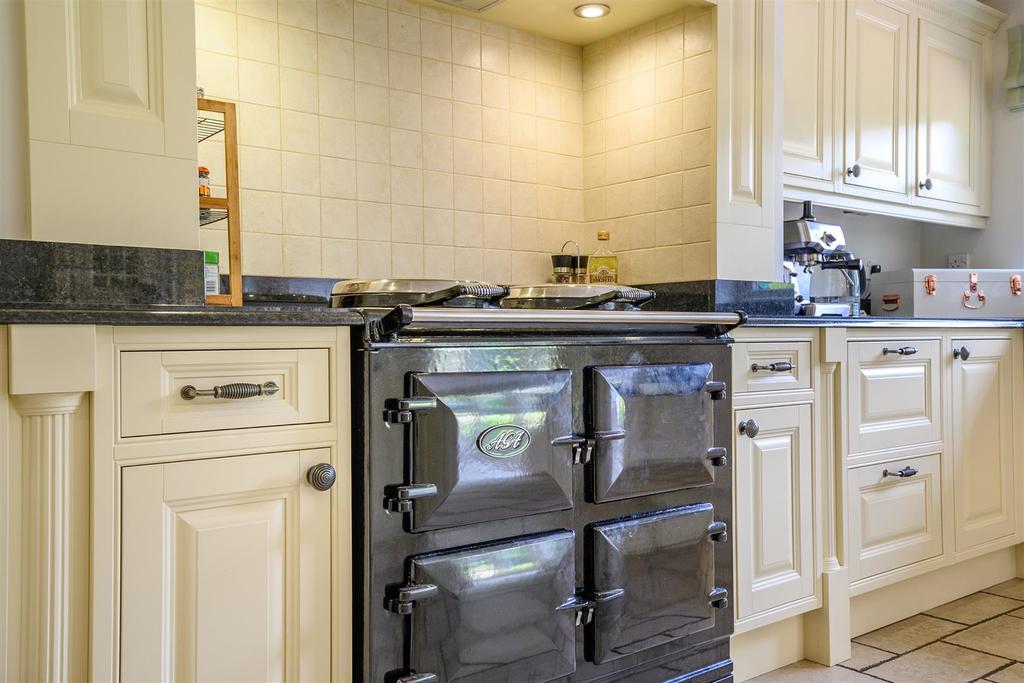 8475278-interior41.jpg