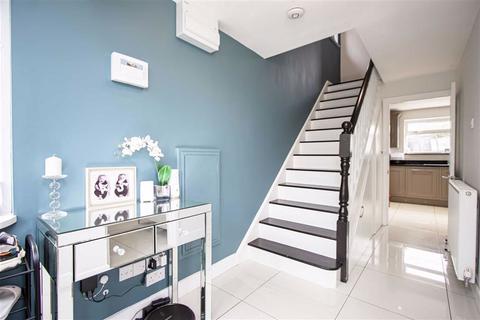 256 Buckingham Road, Bletchley, Milton Keynes, MK3 5JG