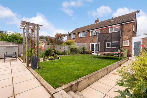 256 Buckingham Road, Bletchley, Milton Keynes, MK3 5JG