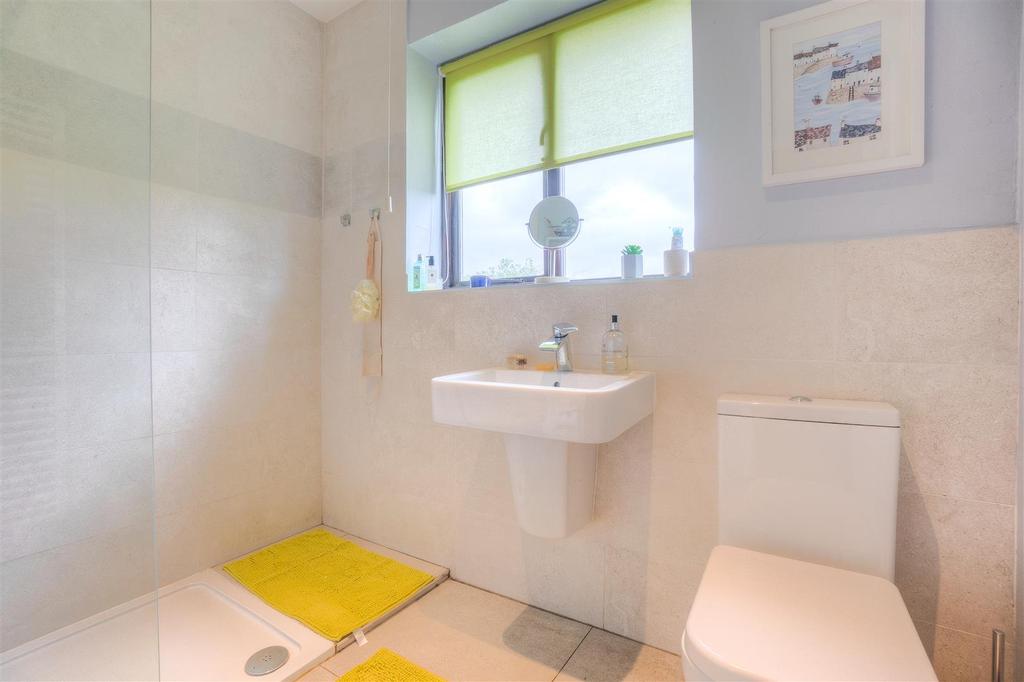 196 Loughborough Rd (12).jpg