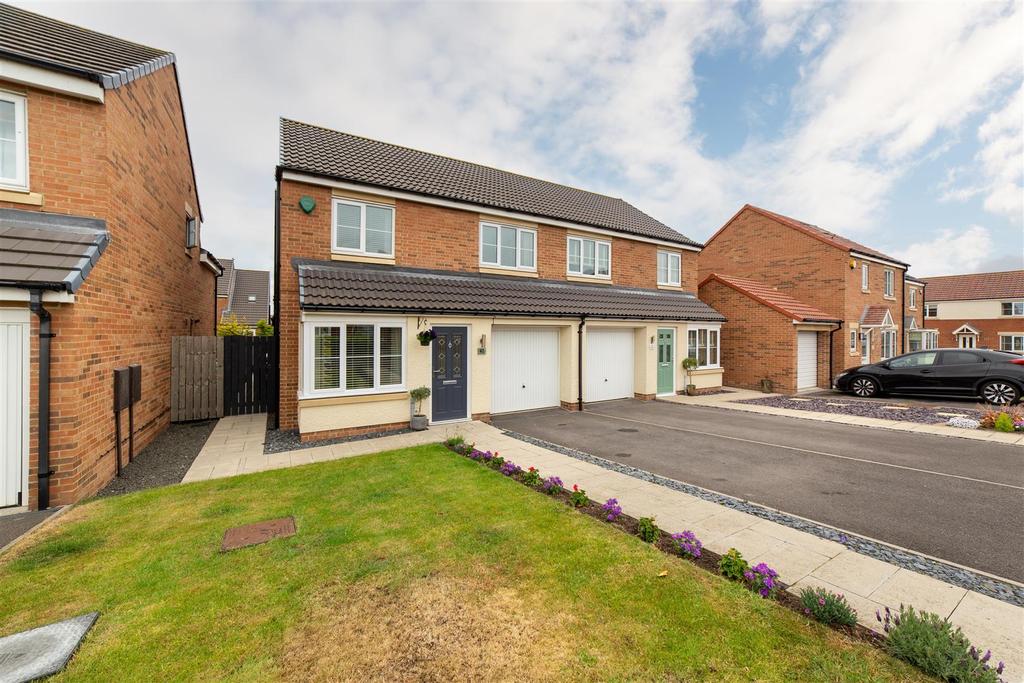 Havannah Drive, Five Mile Park, Wideopen 3 bed semidetached house £