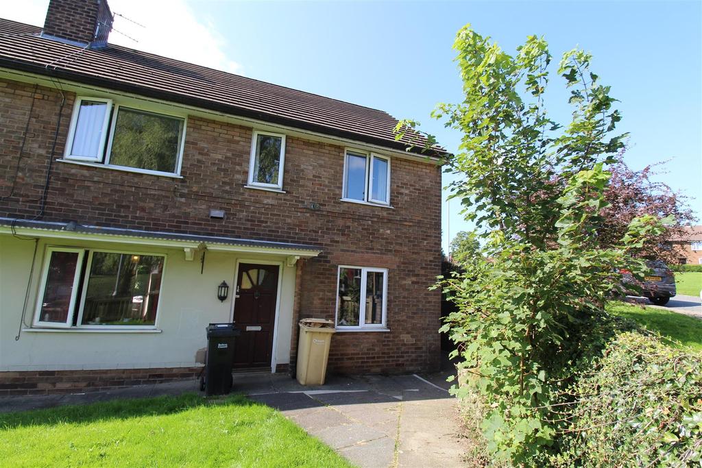 Ainsworth Avenue, Horwich, Bolton 2 bed property £525 pcm (£121 pw)