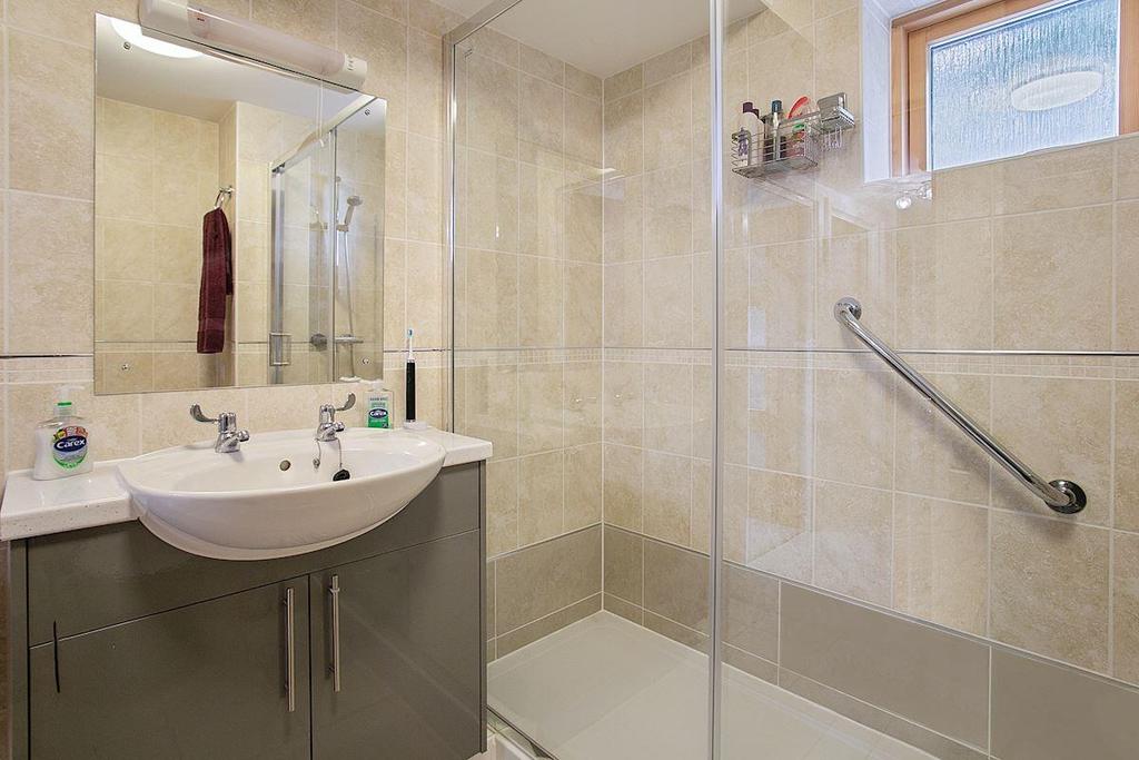 Shower Room.jpg